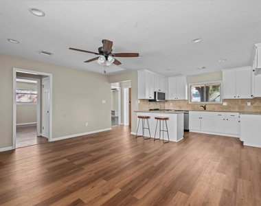 10030 Haddington Drive - Photo Thumbnail 5