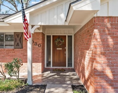 10030 Haddington Drive - Photo Thumbnail 2