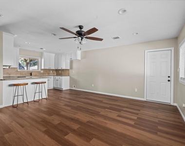 10030 Haddington Drive - Photo Thumbnail 6