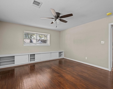 10030 Haddington Drive - Photo Thumbnail 3