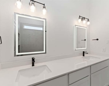 4710 Mallow Street - Photo Thumbnail 15