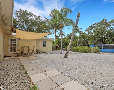2772 Riverview Drive - Photo Thumbnail 2