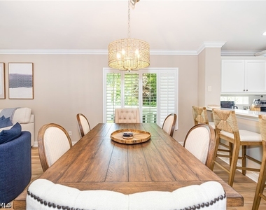 975 Tarpon Cove Drive - Photo Thumbnail 13