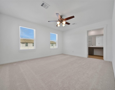 11918 Outer Bark Drive - Photo Thumbnail 11