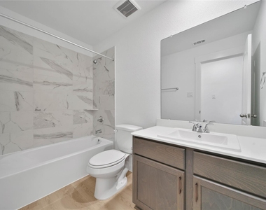 11918 Outer Bark Drive - Photo Thumbnail 21