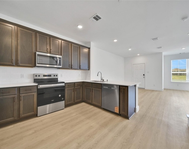 11918 Outer Bark Drive - Photo Thumbnail 9