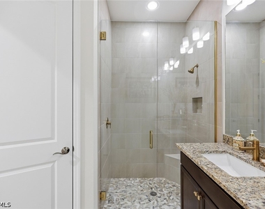 7204 Cayo Coco Lane - Photo Thumbnail 16