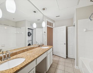 5353 Memorial Drive - Photo Thumbnail 7