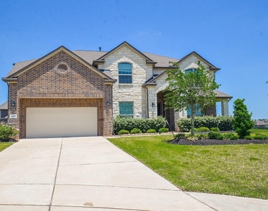 6502 Wild Hollow Court - Photo Thumbnail 3