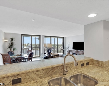 10420 Gulf Shore Drive - Photo Thumbnail 11