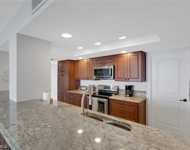 10420 Gulf Shore Drive - Photo Thumbnail 9