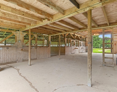 12043 Anderson Road - Photo Thumbnail 5