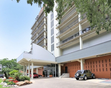 230 W Alabama - Photo Thumbnail 1