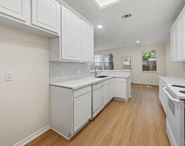 17602 Bering Bridge Lane - Photo Thumbnail 8