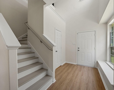 17602 Bering Bridge Lane - Photo Thumbnail 4