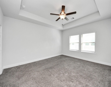 4423 Santorini Lane - Photo Thumbnail 19