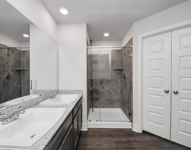 4423 Santorini Lane - Photo Thumbnail 23