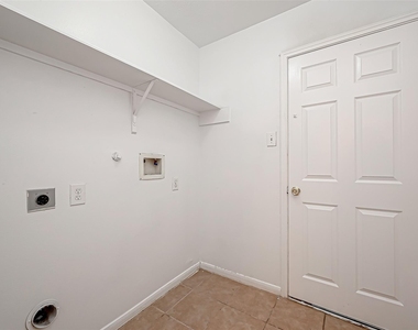 7127 Sedona Court - Photo Thumbnail 20