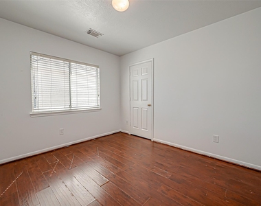 7127 Sedona Court - Photo Thumbnail 28