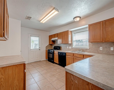 7127 Sedona Court - Photo Thumbnail 15