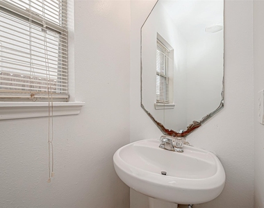 7127 Sedona Court - Photo Thumbnail 21