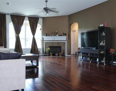 326 Trillium Drive - Photo Thumbnail 5