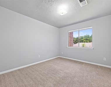 14934 Camino Rancho Drive - Photo Thumbnail 41