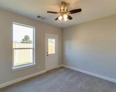 1815 Napa Creek Lane - Photo Thumbnail 34