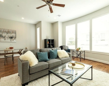 1815 Napa Creek Lane - Photo Thumbnail 6