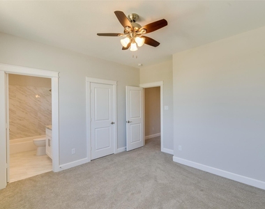 1815 Napa Creek Lane - Photo Thumbnail 40