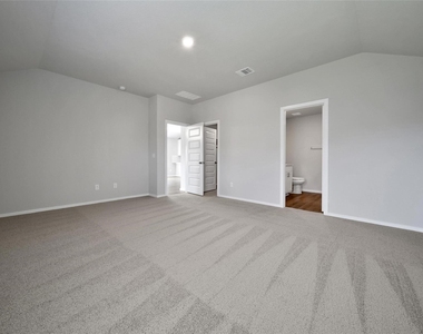 8007 Camphor Court - Photo Thumbnail 9
