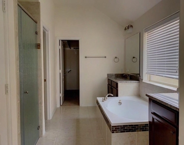 9230 Monarch Field Lane - Photo Thumbnail 4