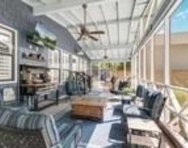 1011 Timber Elm - Photo Thumbnail 9
