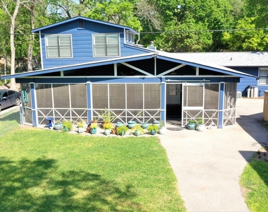 1011 Timber Elm - Photo Thumbnail 10