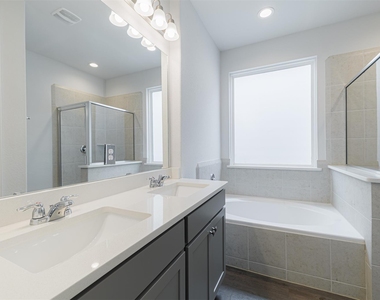 11011 Cane Oak Way - Photo Thumbnail 8