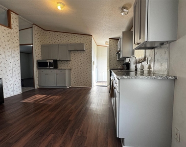 15930 Boss Gaston Road - Photo Thumbnail 7