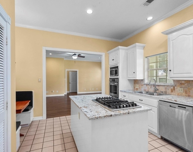 616 Westwood Circle - Photo Thumbnail 17