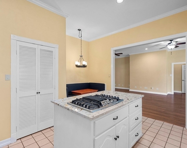 616 Westwood Circle - Photo Thumbnail 16