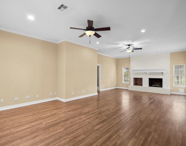 616 Westwood Circle - Photo Thumbnail 6
