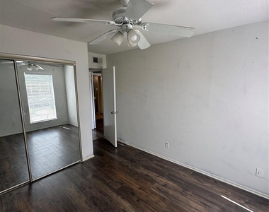 6633 W Airport Boulevard - Photo Thumbnail 7