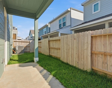 2406 Driftwood Trail - Photo Thumbnail 26