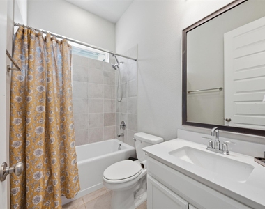 2406 Driftwood Trail - Photo Thumbnail 14
