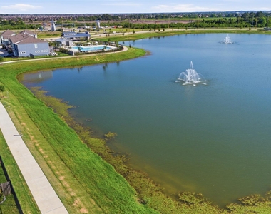 2406 Driftwood Trail - Photo Thumbnail 32