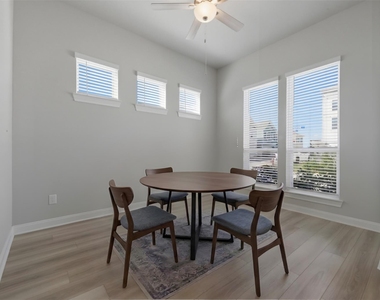 2406 Driftwood Trail - Photo Thumbnail 3