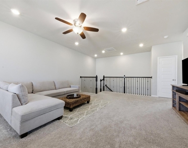 2406 Driftwood Trail - Photo Thumbnail 15