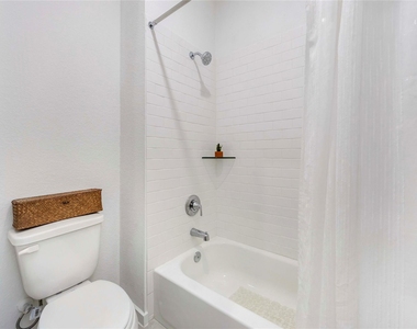 11247 Buchanan Coves Lane - Photo Thumbnail 19