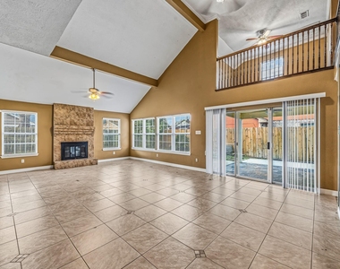 11510 Pagoda Drive - Photo Thumbnail 4