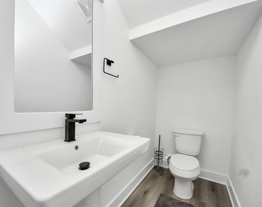 318 Neyland Street - Photo Thumbnail 31