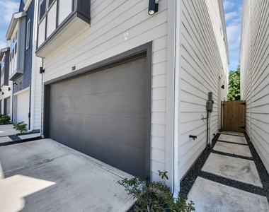318 Neyland Street - Photo Thumbnail 18