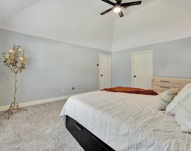 15402 Willow Shores Drive - Photo Thumbnail 18